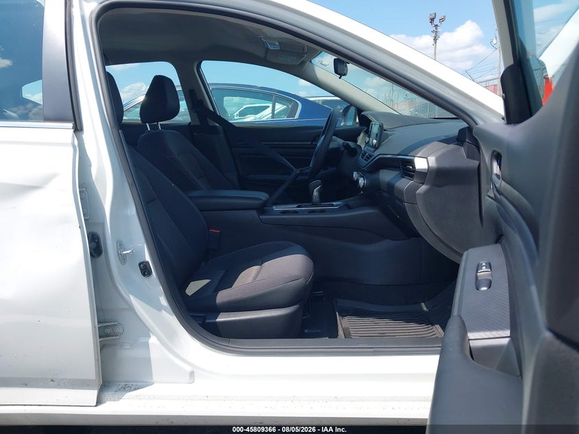 2023 NISSAN ALTIMA auction photo 5