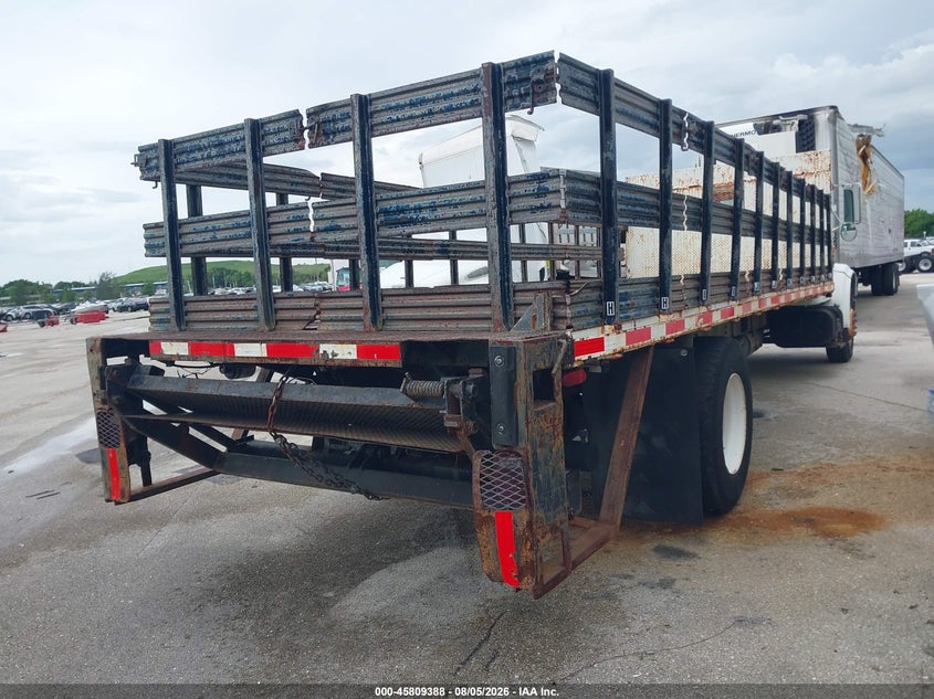 1998 INTERNATIONAL 4000 auction photo 4