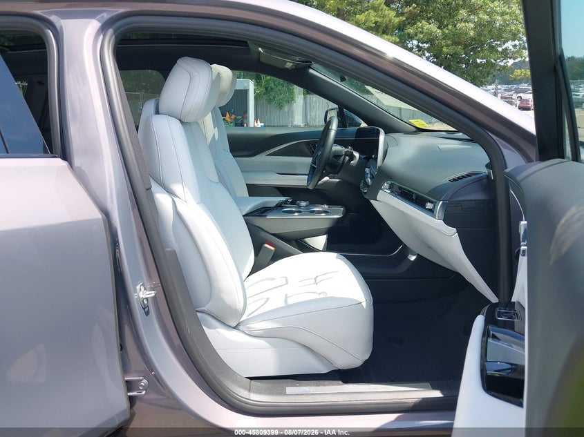 2026 CADILLAC LYRIQ auction photo 5