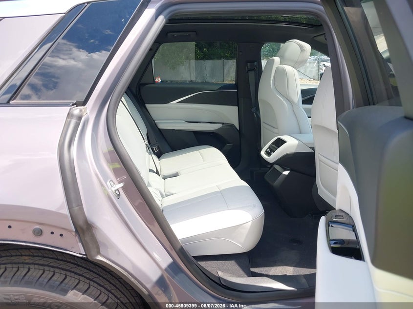 2026 CADILLAC LYRIQ auction photo 8