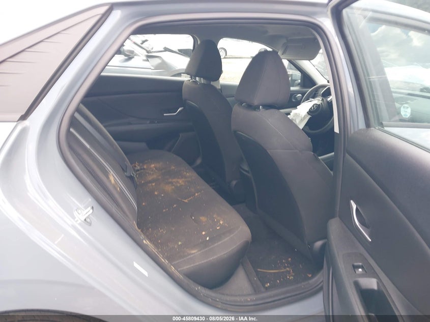 2022 HYUNDAI ELANTRA auction photo 8