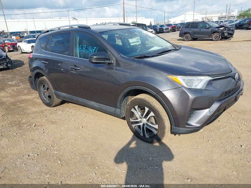 Vin: 2t3bfrev1hw592113, lot: 46308317, toyota rav4 le 2017 img_1