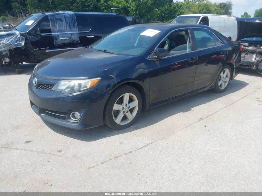 Vin: 4t1bf1fk0du643433, lot: 46308326, toyota camry se 20132