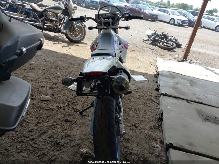 SUZUKI DR-Z400 2023