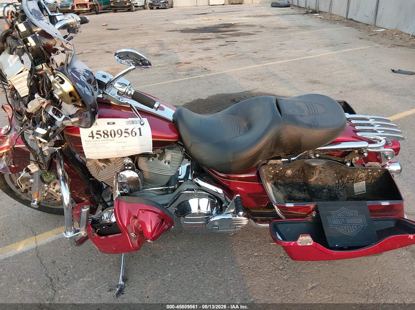 HARLEY-DAVIDSON FLHTCSE2 2005
