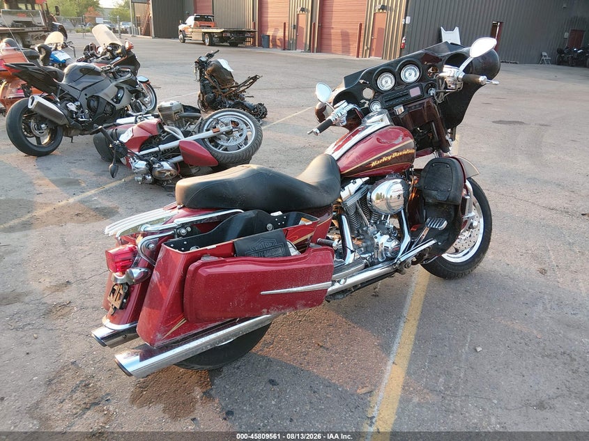 HARLEY-DAVIDSON FLHTCSE2 2005