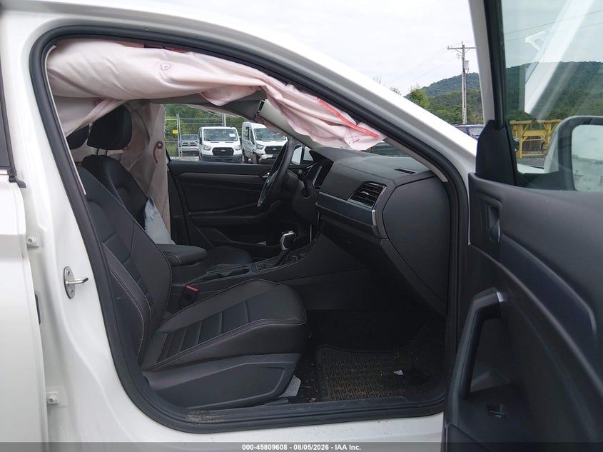 2023 VOLKSWAGEN JETTA auction photo 5