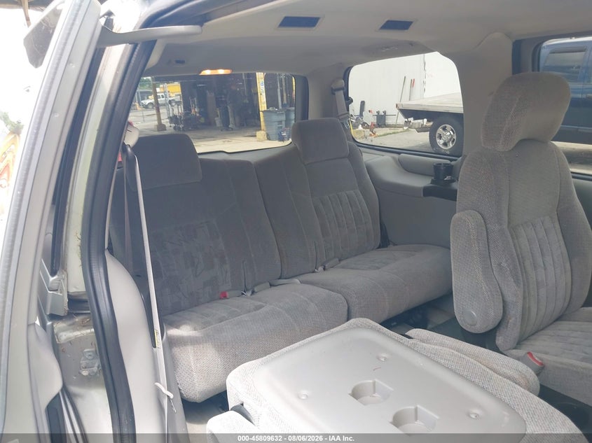 2005 PONTIAC MONTANA auction photo 8