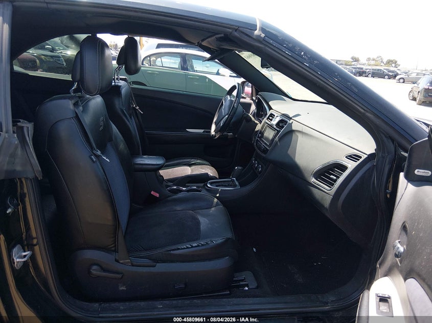 2012 CHRYSLER 200 auction photo 5