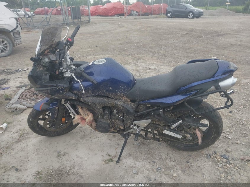 YAMAHA FZ6 2009
