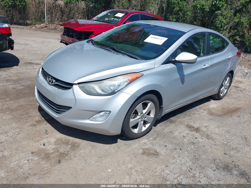 2013 HYUNDAI ELANTRA auction photo 2