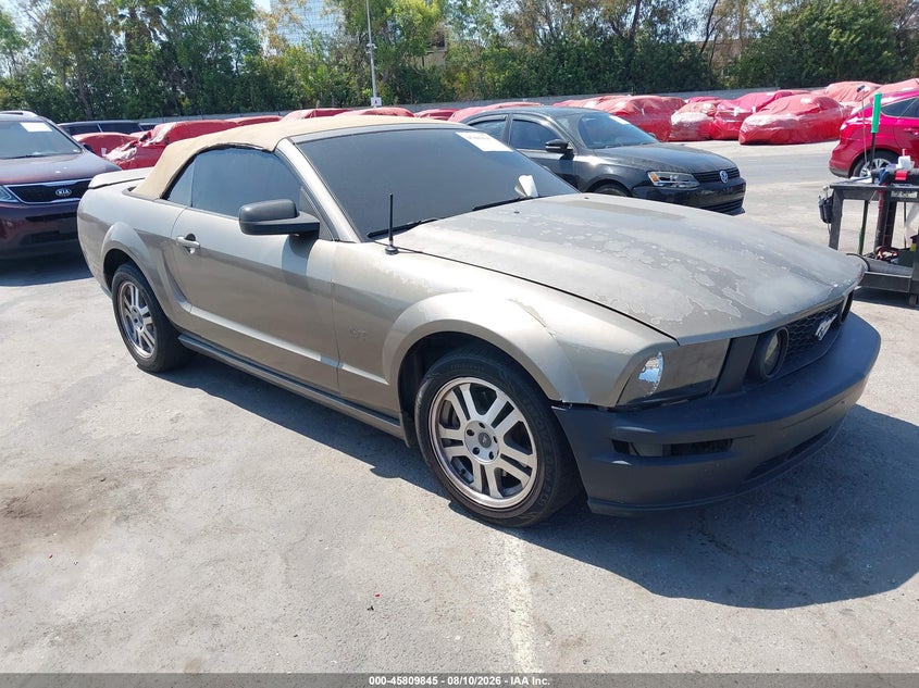 2005 FORD MUSTANG auction photo 1