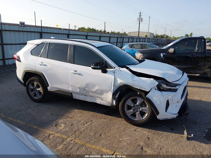 TOYOTA RAV4 - zdjęcie 13