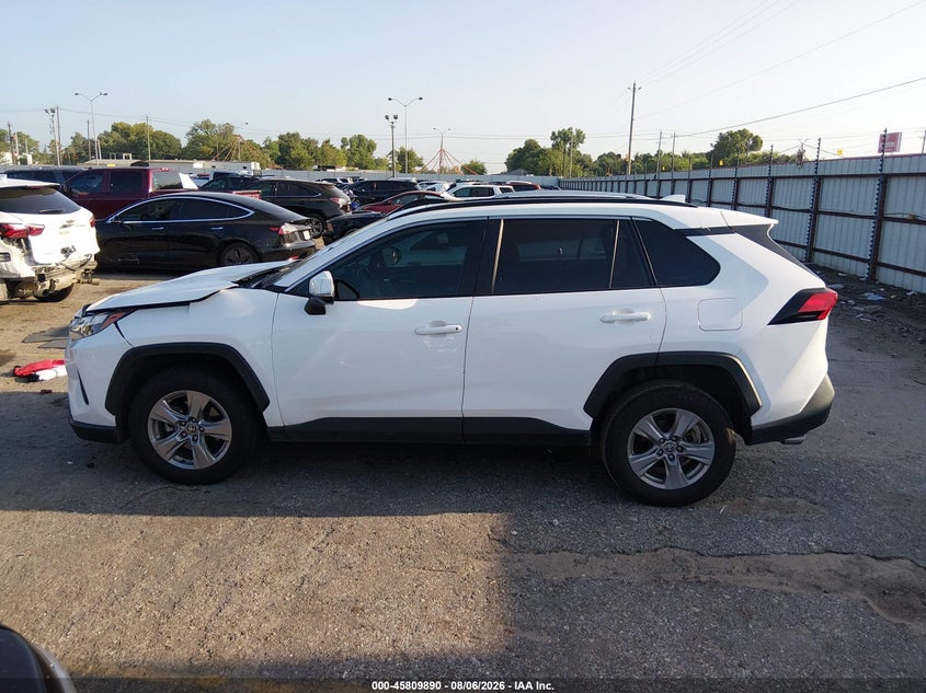 TOYOTA RAV4 - zdjęcie 14