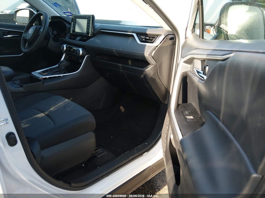 TOYOTA RAV4 - zdjęcie 5