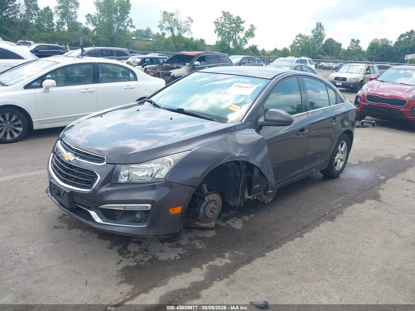 2015 CHEVROLET CRUZE auction photo 2