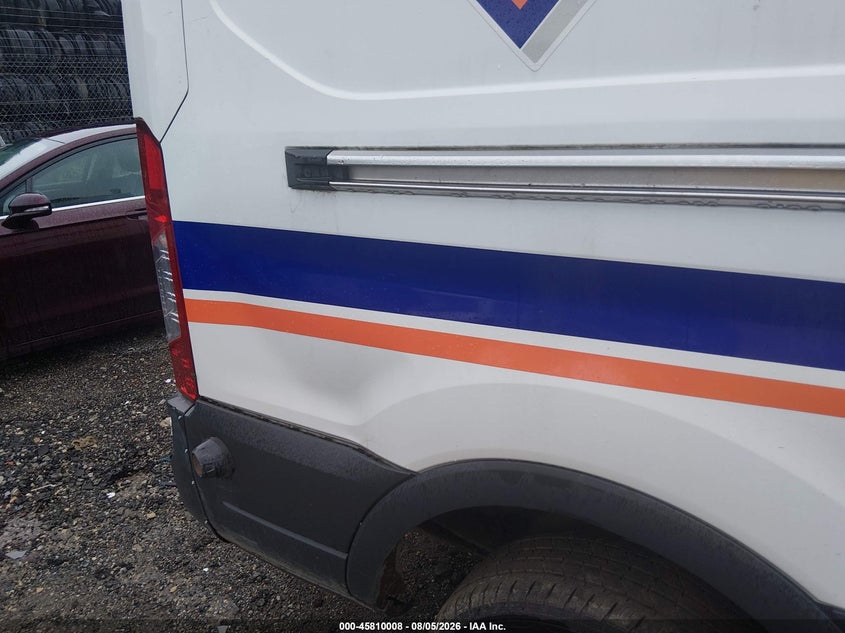 2018 FORD TRANSIT-250 auction photo 6