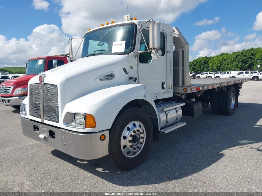 2008 KENWORTH CONSTRUCTION auction photo 2