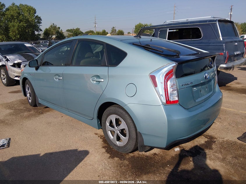 Vin: jtdkn3du0d1620145, lot: 46308918, toyota prius three 20133