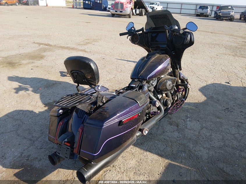 HARLEY-DAVIDSON FLHX 2025
