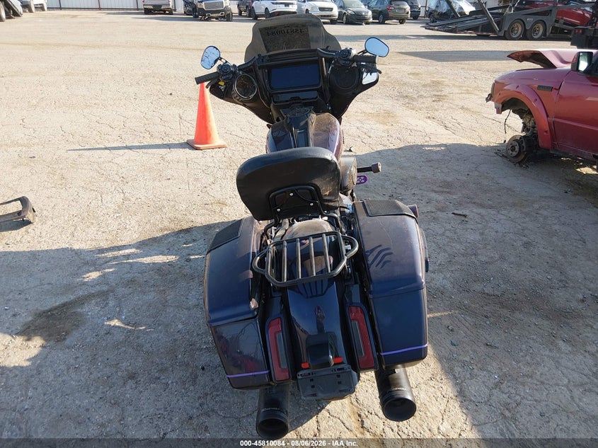 HARLEY-DAVIDSON FLHX 2025