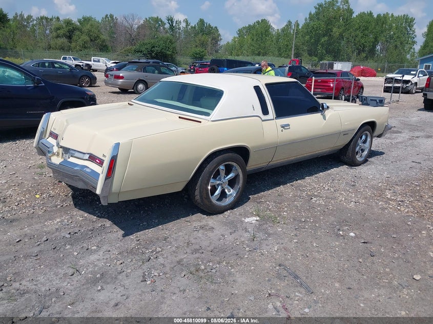 1975 OLDSMOBILE TORONADO auction photo 4