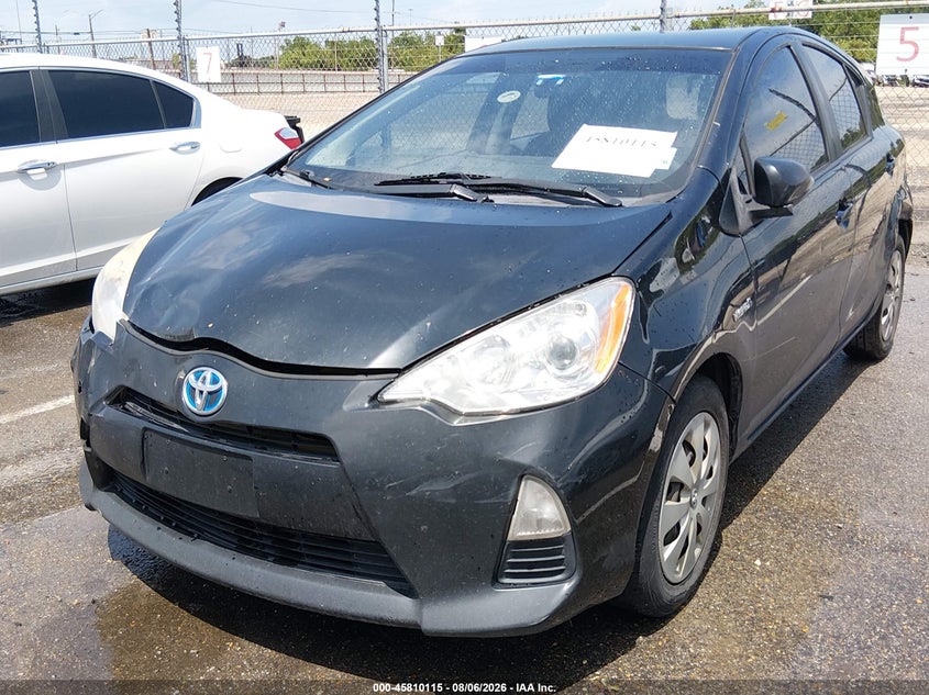 Vin: jtdkdtb32e1073796, lot: 46308961, toyota prius c two 20142