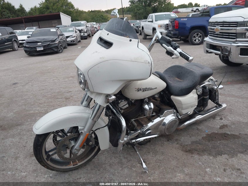 2019 HARLEY-DAVIDSON FLHX auction photo 2