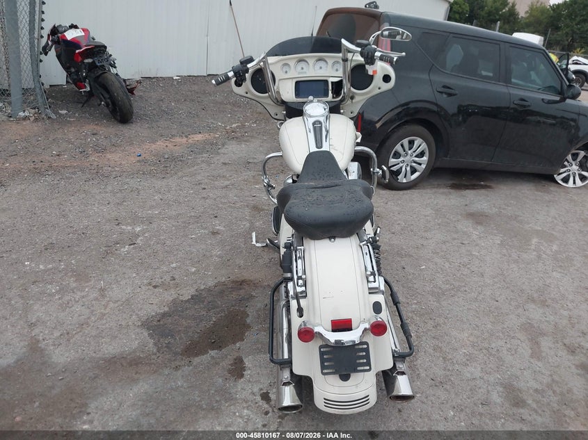 2019 HARLEY-DAVIDSON FLHX auction photo 6