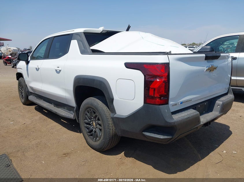 2024 CHEVROLET SILVERADO EV auction photo 3