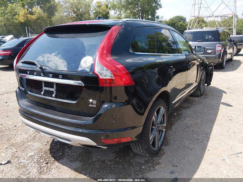 2017 VOLVO XC60 auction photo 4