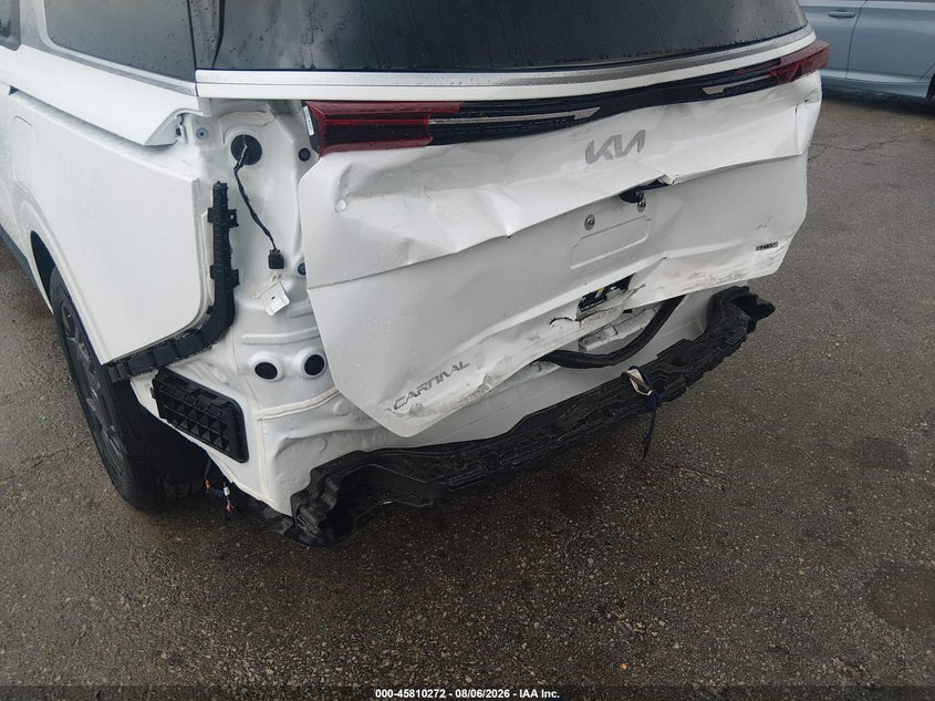 2026 KIA CARNIVAL MPV HYBRID auction photo 6