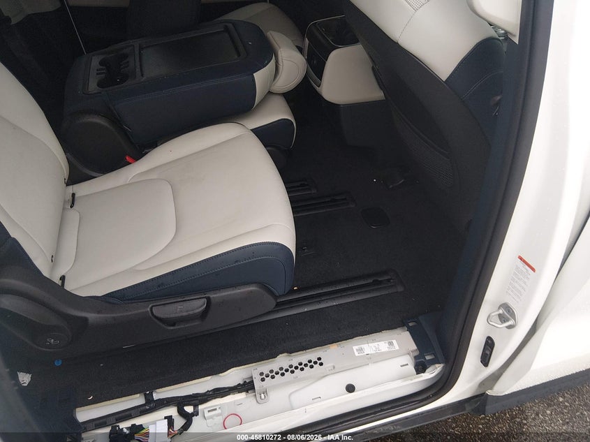 2026 KIA CARNIVAL MPV HYBRID auction photo 8