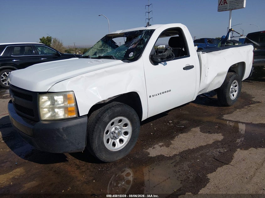 2007 Chevrolet Silverado, Rollover, IAAI, VIN 1GCEC14C67Z522340 — photo 2