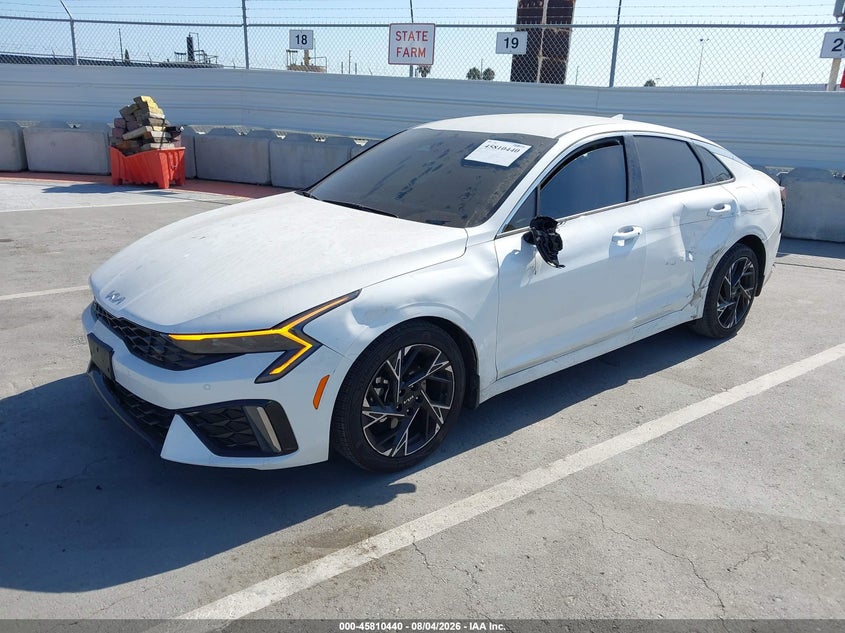 2025 KIA K5 auction photo 2