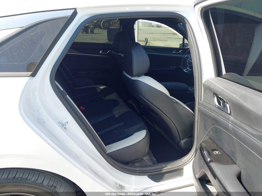 2025 KIA K5 auction photo 8
