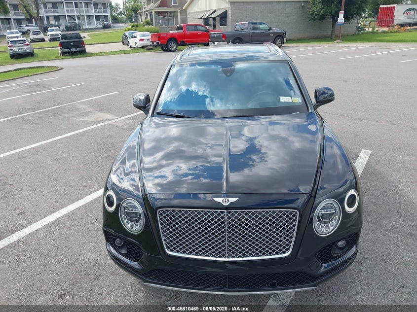2017 BENTLEY BENTAYGA auction photo 6