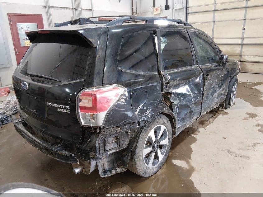 Vin: jf2sjaec9hh564114, lot: 46309381, subaru forester 2.5i premium 20174