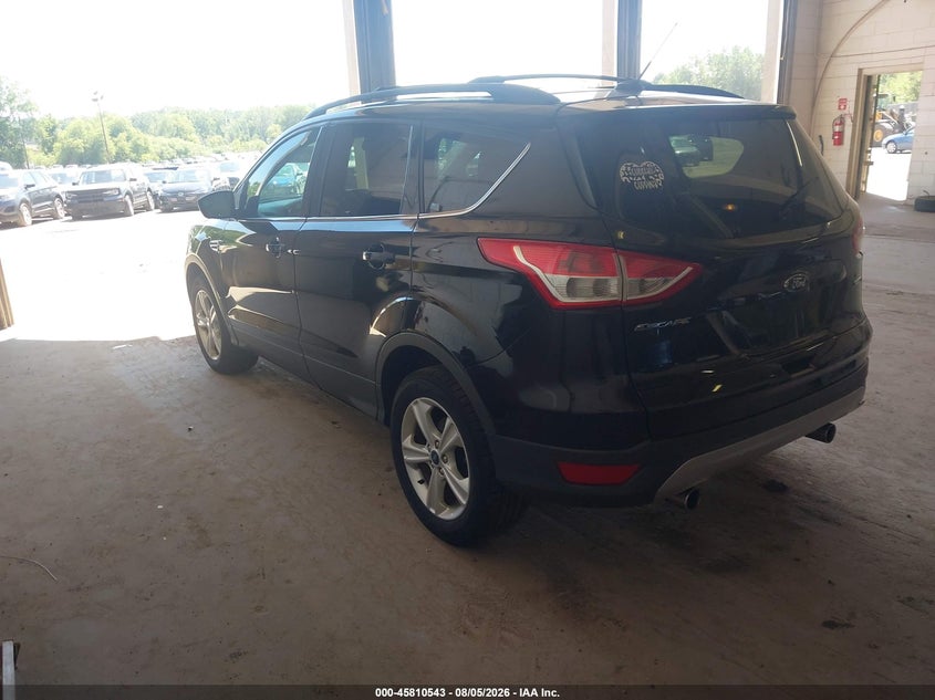 Vin: 1fmcu9gx5dub79123, lot: 46309389, ford escape se 20133