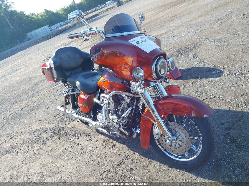 2010 HARLEY-DAVIDSON FLHTCUSE5 auction photo 1