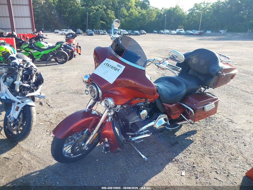 2010 HARLEY-DAVIDSON FLHTCUSE5 auction photo 2