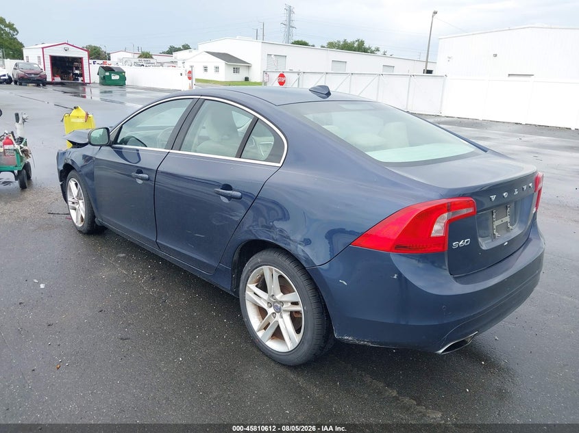 2015 VOLVO S60 — zdjęcie 3