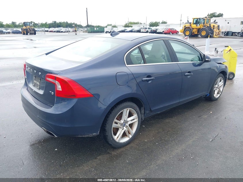 2015 VOLVO S60 — zdjęcie 4