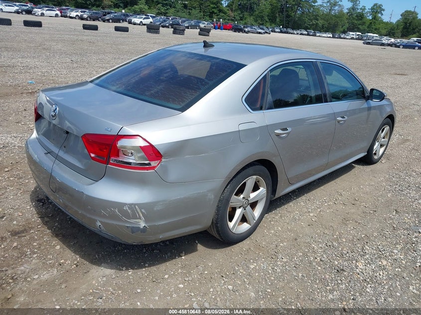 2012 VOLKSWAGEN PASSAT auction photo 4