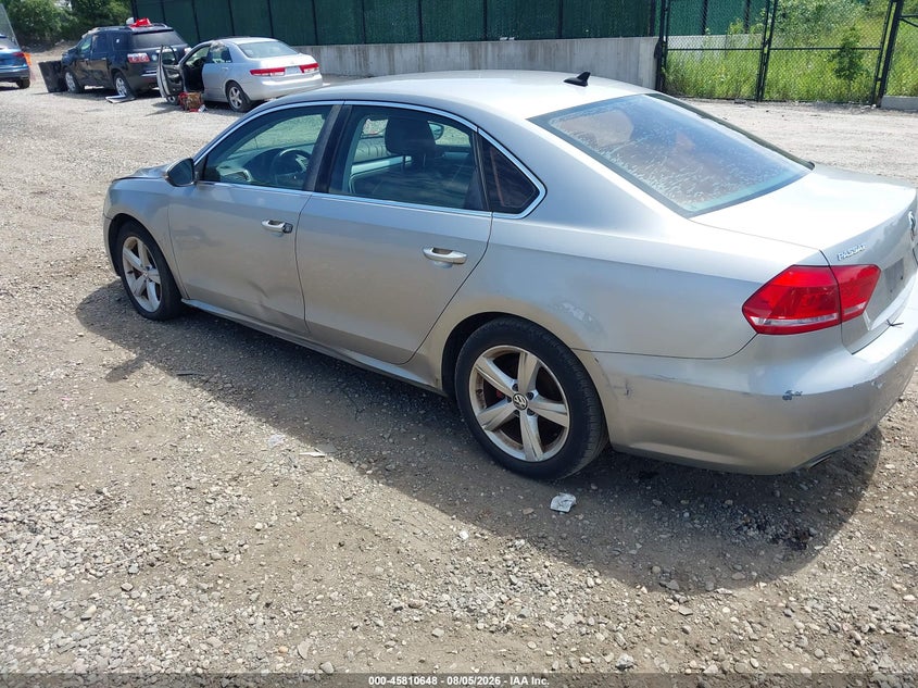 2012 VOLKSWAGEN PASSAT auction photo 6