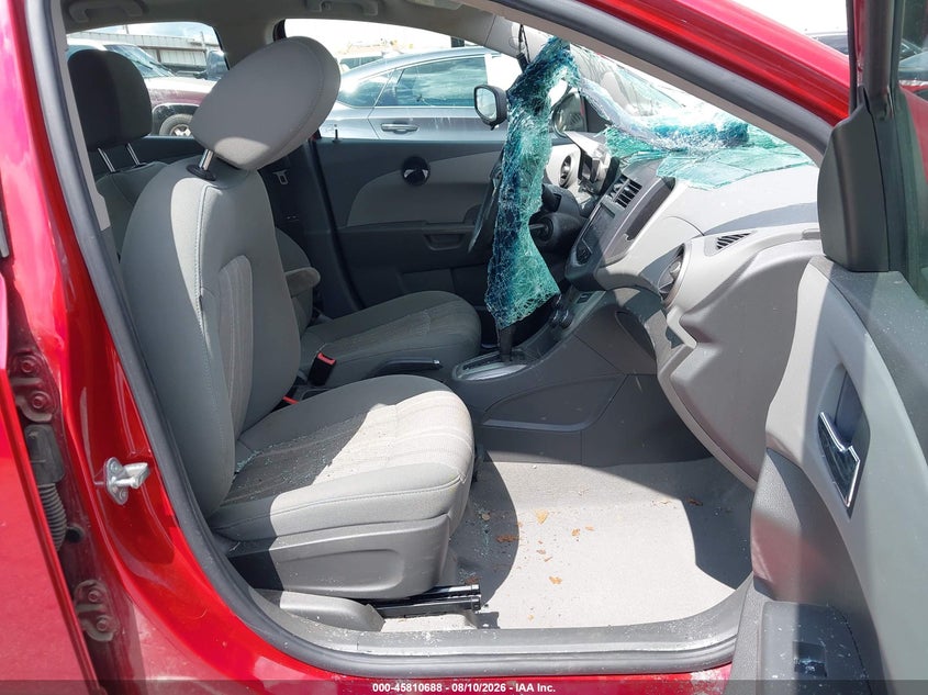 2013 CHEVROLET SONIC auction photo 5