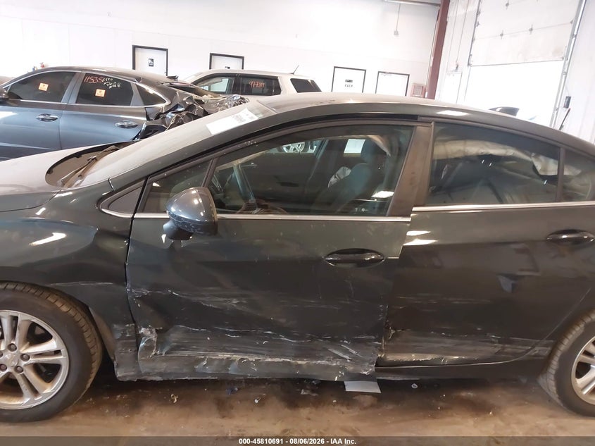 2017 CHEVROLET CRUZE auction photo 6