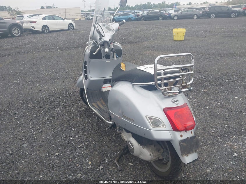 2007 VESPA GTS auction photo 3