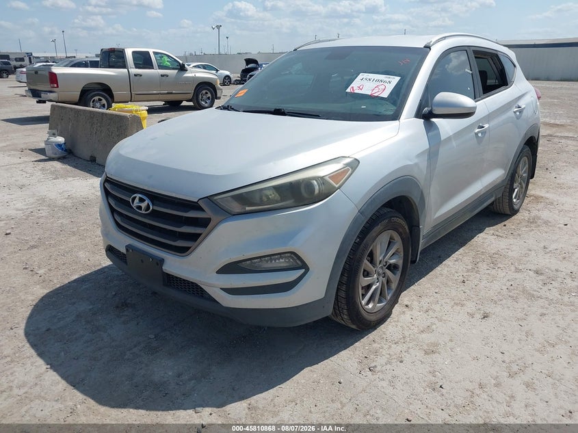 Vin: km8j33a44gu184033, lot: 46309713, hyundai tucson se 20162