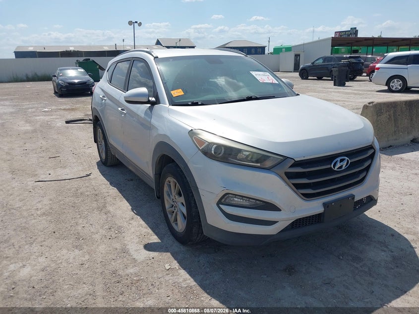 2016 Hyundai Tucson SE